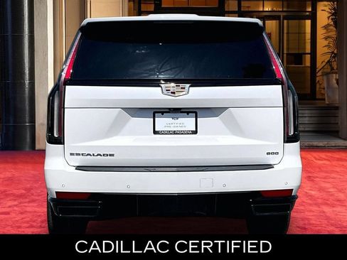 Used 2024 Cadillac Escalade Sport w/ Touring Package AWD/4WD image 5