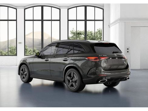 Used 2025 Mercedes-Benz GLC 350e 4MATIC image 28