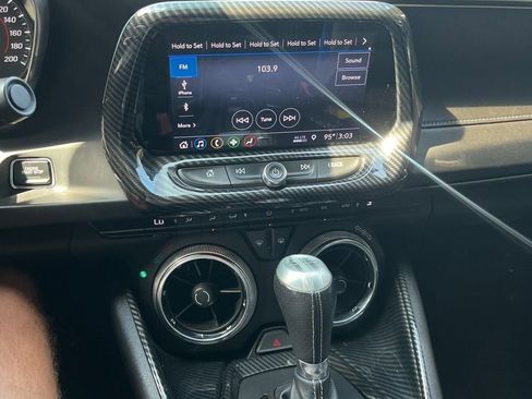 Used 2019 Chevrolet Camaro SS RWD image 8