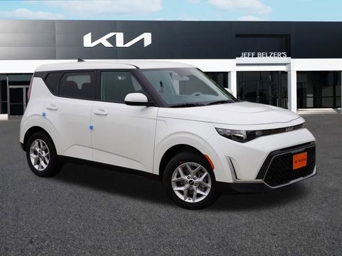 New 2025 Kia Soul LX w/ LX Technology Package image 1