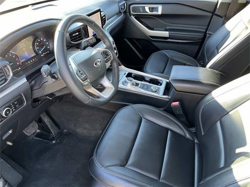Used 2023 Ford Explorer XLT w/ Equipment Group 202A image 26