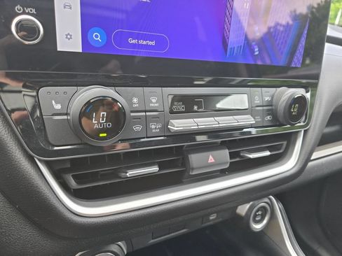 Certified 2024 Toyota Grand Highlander AWD image 25