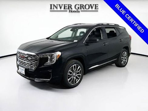 Used 2024 GMC Terrain Denali AWD/4WD image 1