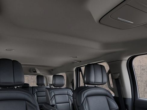 New 2027 Lincoln Navigator Premiere RWD image 22