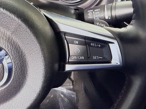 Used 2018 MAZDA MX-5 Miata RF Grand Touring image 11