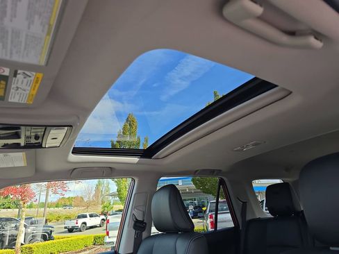 Used 2022 Toyota 4Runner Limited image 22