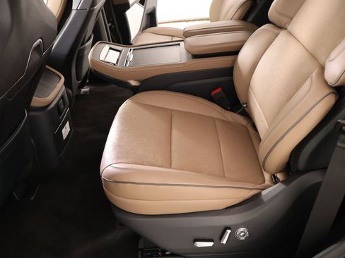 New 2026 Lincoln Navigator Black Label AWD/4WD image 12