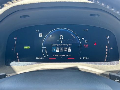 Used 2025 Toyota Camry SE w/ Convenience Package FWD image 33