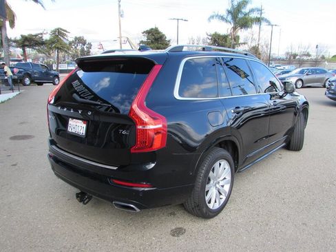 Used 2016 Volvo XC90 T6 Momentum w/ Vision Package image 5