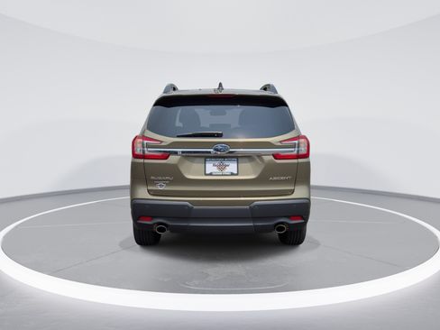 Used 2025 Subaru Ascent Premium AWD/4WD image 6