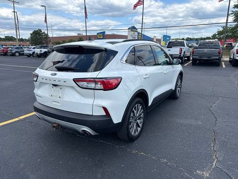 Used 2021 Ford Escape Titanium AWD/4WD image 5