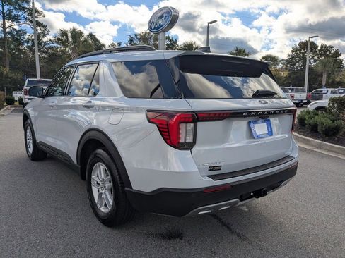 New 2026 Ford Explorer Active w/ Active Comfort Package image 6