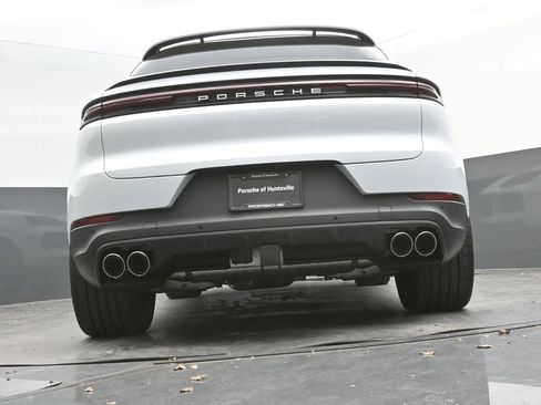 New 2026 Porsche Cayenne Coupe image 33