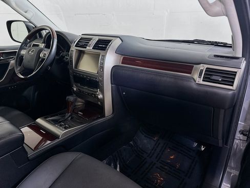 Used 2019 Lexus GX 460 Premium AWD/4WD image 29