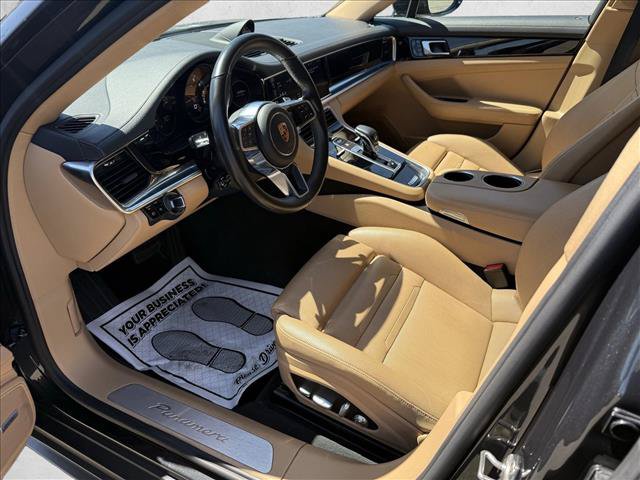 Used 2019 Porsche Panamera image 4