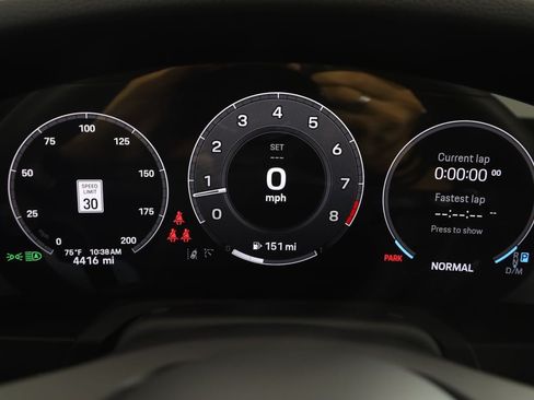 Used 2025 Porsche 911 Carrera RWD image 24