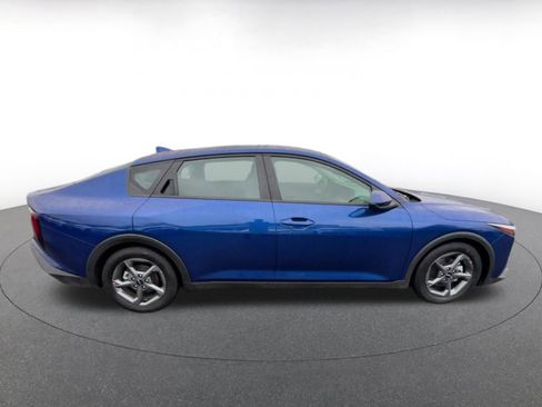 Used 2025 Kia K4 LXS image 16