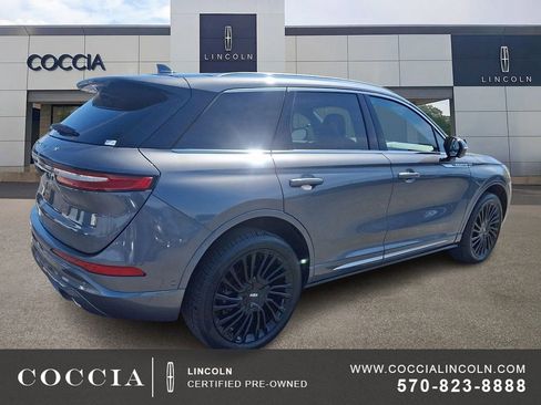 Certified 2022 Lincoln Corsair Reserve w/ Equipment Group 201A AWD/4WD image 4