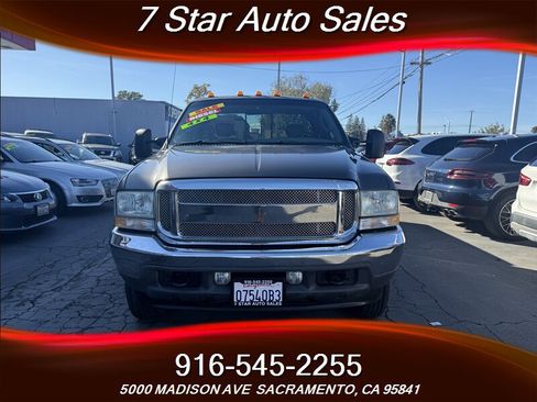 Used 2003 Ford F350 Lariat image 2
