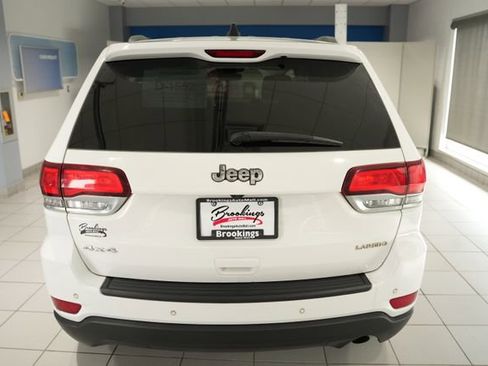 Used 2020 Jeep Grand Cherokee Laredo w/ Security & Convenience Group AWD/4WD image 7