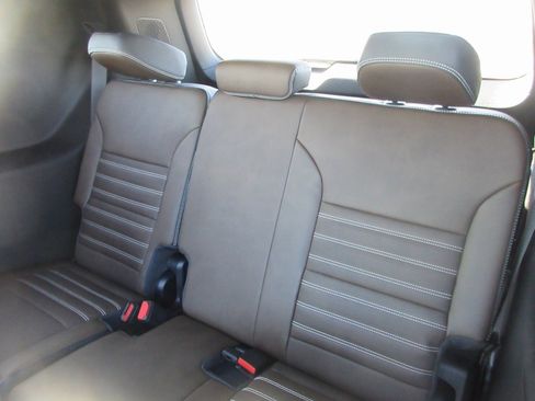 New 2026 GMC Acadia Denali Ultimate image 14