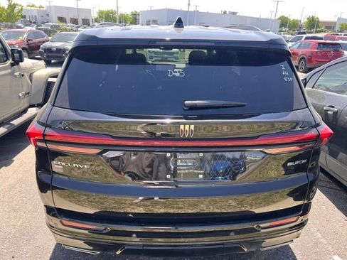 Used 2025 Buick Enclave Sport Touring AWD/4WD image 4