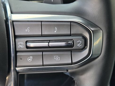 Used 2025 GMC Yukon XL Denali w/ Sun & Power Step Package AWD/4WD image 22