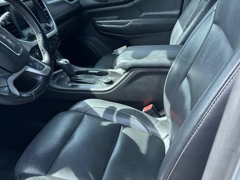 Used 2019 GMC Acadia SLT AWD/4WD image 9