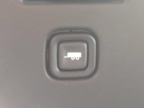 Used 2016 Chevrolet Express 2500 RWD image 22