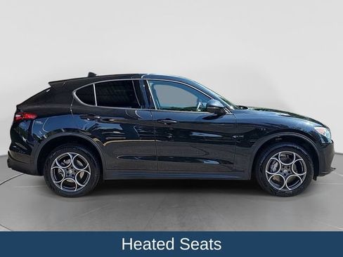 Used 2023 Alfa Romeo Stelvio Sprint RWD image 10