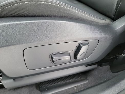 Used 2025 BMW X1 xDrive28i w/ M Sport Package image 12