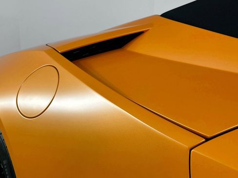 Used 2021 Lamborghini Huracan EVO RWD image 60