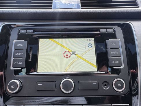 Used 2014 Volkswagen Passat TDI SE FWD image 21