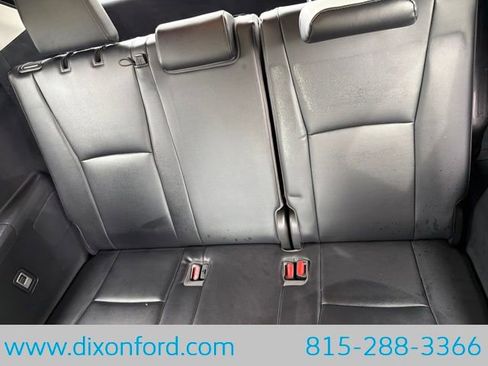 Used 2023 Toyota Highlander XLE AWD/4WD image 24