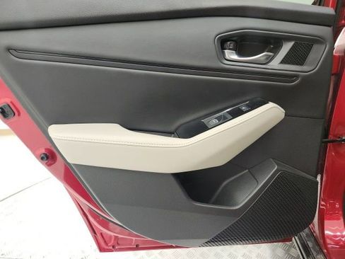 Used 2023 Honda Accord Touring image 9