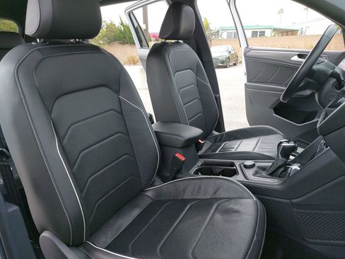 Used 2023 Volkswagen Tiguan SEL R-Line AWD/4WD image 10