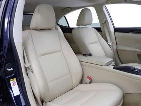 Used 2015 Lexus ES 350 w/ Luxury Package image 25