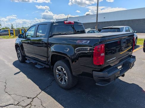 Used 2022 Chevrolet Colorado Z71 AWD/4WD image 5