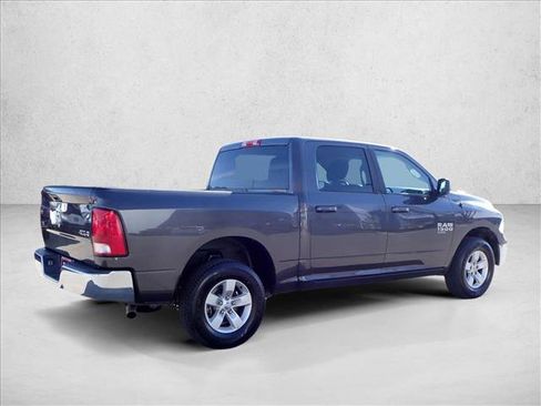 Used 2021 RAM 1500 Classic SLT image 4
