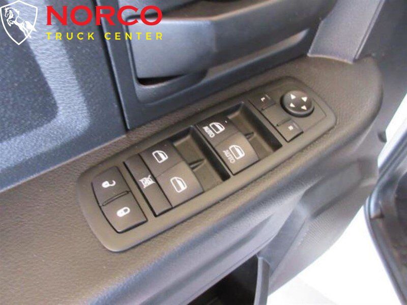 Used 2015 RAM 1500 Express RWD image 12