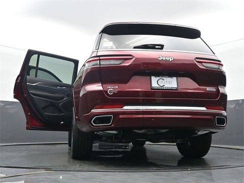 New 2025 Jeep Grand Cherokee L Overland w/ Trailer Tow Package image 62