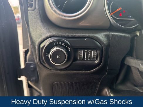 Used 2019 Jeep Wrangler Unlimited Sahara w/ LED Lighting Group image 21