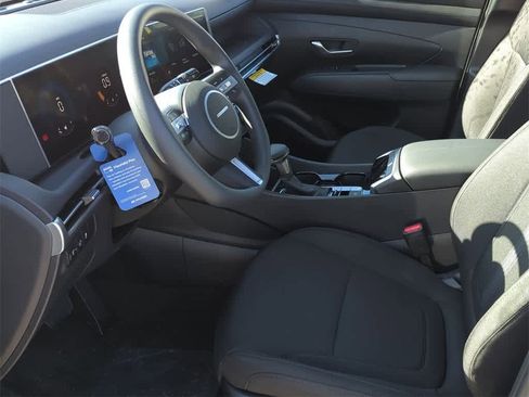 New 2026 Hyundai Tucson SEL image 16