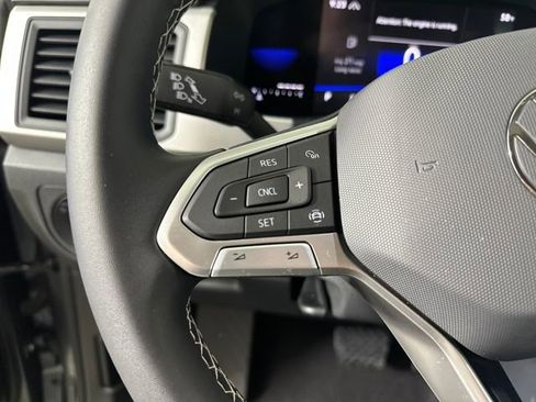 Used 2023 Volkswagen Atlas SE image 15