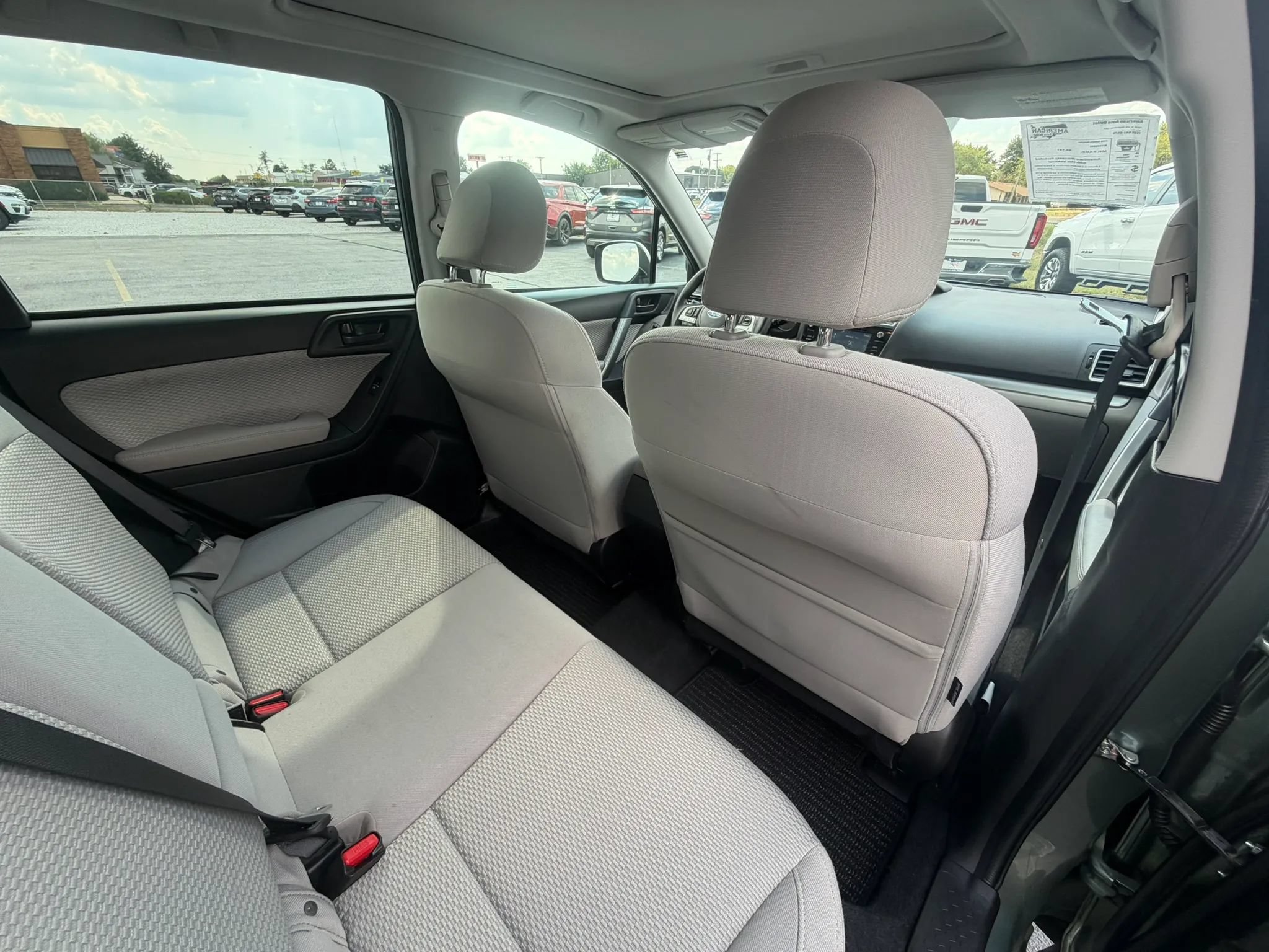 Used 2018 Subaru Forester 2.5i Premium w/ All-Weather Package AWD/4WD image 32