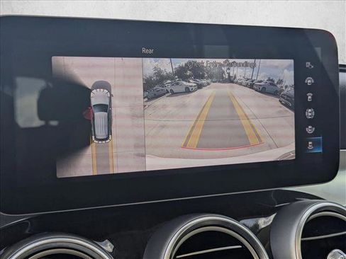 Used 2022 Mercedes-Benz GLC 300 image 13