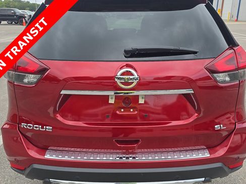 Used 2019 Nissan Rogue SL w/ Premium Package FWD image 4