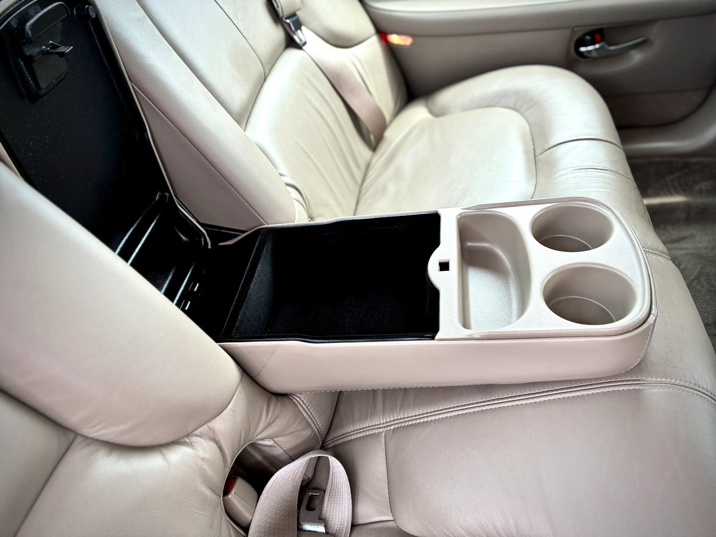 Used 2002 Buick Park Avenue w/ Prestige Pkg FWD image 40