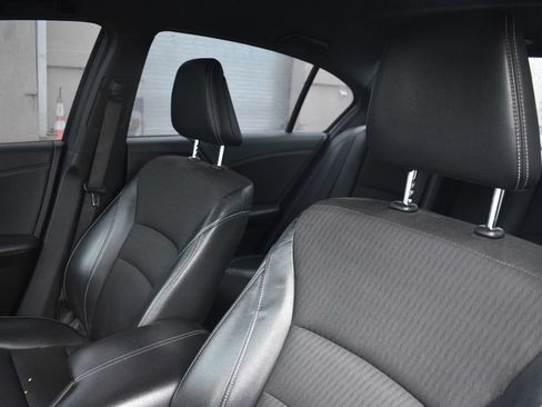 Used 2017 Honda Accord Sport image 10