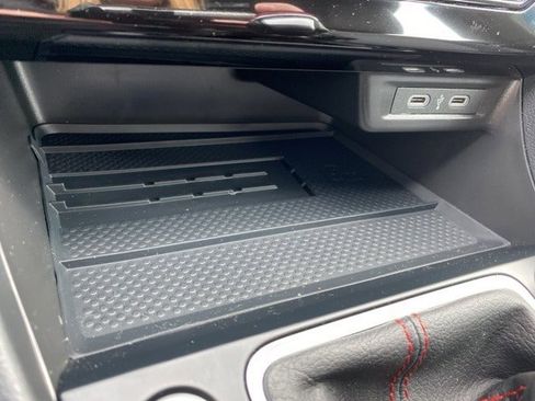 Used 2025 Volkswagen Jetta GLI Autobahn image 31